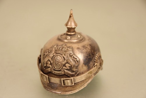 Antike miniatur pickelhaube - antike,